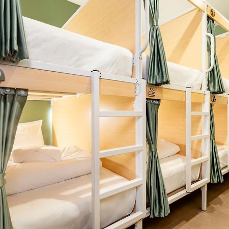Sweett Lemon Hostel Patong Exterior photo