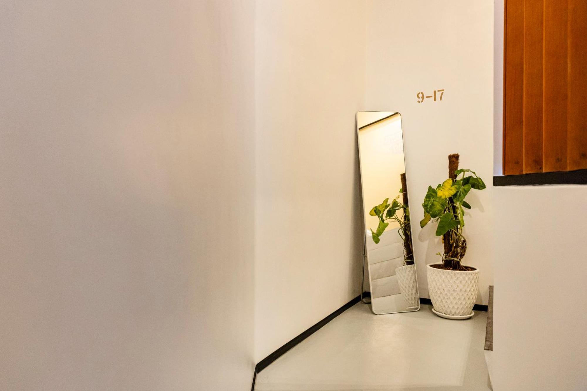 Sweett Lemon Hostel Patong Exterior photo